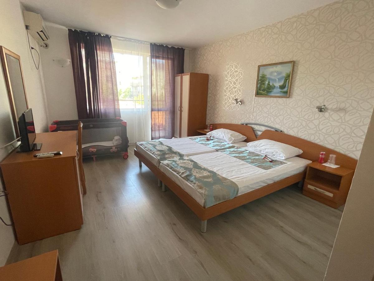 Family Hotel Aqua Равда Екстер'єр фото